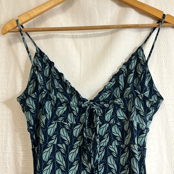 BCBG MAXI DRESS - Picture 7 of 9